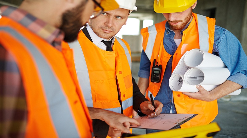 3 Safety Tips For Constructions Builders 2 3 Safety Tips For Constructions Builders 2